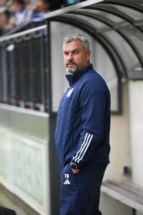 Thomas Reis (Cheftrainer FC Schalke 04) 01.07.2023, Fussball GER, Saison 2023 24, 2. Bundesliga, Testspiel, SC Spelle Venhaus - FC Schalke 04 0:3 Spelle Getränke Hoffmann Stadion Nordrhein Westfalen Deutschland