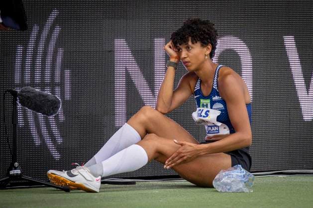 Bilder des Jahres 2023, Sport 07 Juli Sport Themen der Woche KW27 Sport Bilder des Tages Sport Bilder des Tages Deutsche Leichtathletik-Meisterschaften; Kassel, 09.07.2023 Malaika Mihambo (LG Kurpfalz) hat sich verletzt; Deutsche Leichtathletik-Meisterschaften am 09.07.2023 im Auestadion, Kassel (Hessen). Copyright: xBEAUTIFULxSPORTS AxelxKohringx
