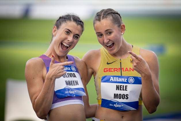 Bilder des Jahres 2023, Sport 07 Juli Sport Themen der Woche KW28 Sport Bilder des Tages Paris 2023 World Para Athletics Championships; Frankreich, 11.07.2023 Nele Moos (GER TSV Bayer 04 Leverkusen T38) und Olivia Breen (GBR) nach dem 100m-Finale waehrend der World Para Athletics Championships am 11.07.2023 im Charlety Stadium in Paris, Frankreich. Copyright: xBEAUTIFULxSPORTS AxelxKohringx