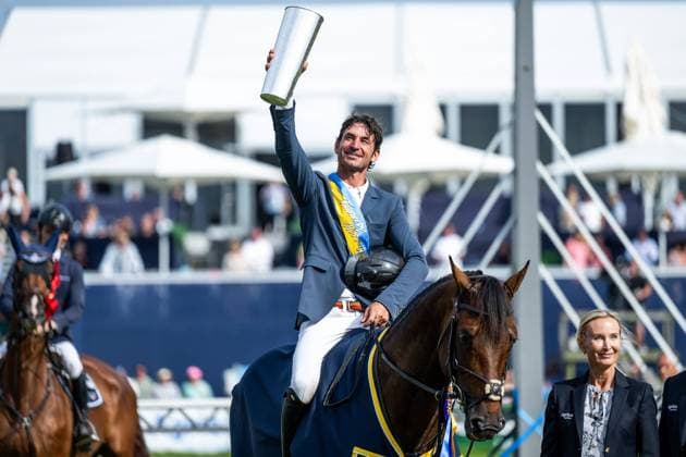 Bilder des Jahres 2023, Sport 07 Juli Sport Themen der Woche KW28 Sport Bilder des Tages 230715 Steve Guerdat, Schweiz, pa hästen Easy Star De Talma jublar under dag 8 av Falsterbo Horse Show den 15 juli 2023 i Falsterbo. Copyright: MATHILDAxAHLBERG BB230715MA021