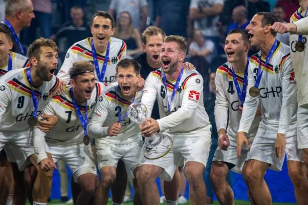 Bilder des Jahres 2023, Sport 07 Juli Sport Themen der Woche KW30 Sport Bilder des Tages Faustball-Weltmeisterschaft vom 22.07. bis 29.07.2023 in Mannheim: Deutschland ist Faustball-Weltmeister. Im Finale schlug die deutsche Mannschaft Österreich in 4:0 Sätzen