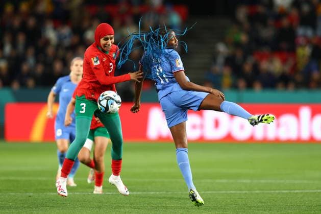 Bilder des Jahres 2023, Sport 08 August Sport Themen der Woche KW32 Sport Bilder des Tages France v Morocco Women 8 August 2023, Adelaide - Women™s World Cup 2023 - Round of Sixteen - France v Morocco Women - Nouhaila Benzina of Morocco and Kadidiatou Diani of France - Photo: Charlotte Wilson Offside. Adelaide Australia Copyright: xCharlottexWilsonx xOffsidexOffside