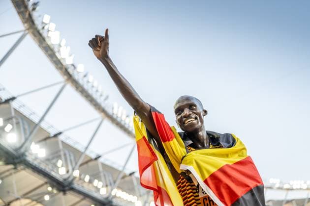 Bilder des Jahres 2023, Sport 08 August Sport Themen der Woche KW33 Sport Bilder des Tages 230820 Joshua Cheptegei of Uganda celebrates after winning gold in men?s 10 000 meter final during day 2 of the 2023 World Athletics Championships on August 20, 2023 in Budapest. Photo: Joel Marklund BILDBYRAN kod JM JM0517 bbeng friidrott athletics friidrett 2023 world athletics championships world athletics championships budapest23 friidrotts-vm friidretts-vm vm jubel Copyright: JOELxMARKLUND BB230820JM139
