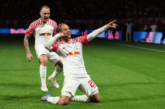 Bilder des Jahres 2023, Sport 08 August Sport Themen der Woche KW34 Sport Bilder des Tages Torjubel - Torschütze Xavi Simons (RB Leipzig,20) trifft zum 5-1 - 1. Fussball Bundesliga Saison 2023-2024 Punktspiel RB Leipzig vs. VfB Stuttgart in der Red Bull Arena in Leipzig - Aktion,Fussball,Deutschland,Mann,Männer,25.08.2023