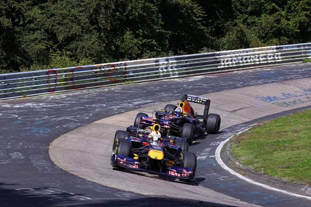 Bilder des Jahres 2023, Sport 09 September Sport Themen der Woche KW36 09.09.2023, Nürburgring, Nürburg, Red Bull Show Event Nürburgring 2023 , im Bild Sebastian Vettel und Davis Coulthard im Red Bull Formel 1 Auto auf der Nordschleife. Nürburg Nürburgring Rheinland-Pfalz Deutschland