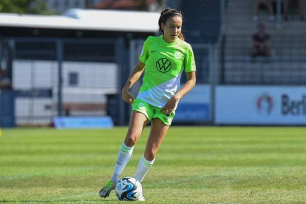 Fußball I Frauen I Saison 2023-2024 I DFB Pokal I 2. Runde I 1. FFC Turbine Potsdam - VfL Wolfsburg I 10.09.2023 VfL Wolfsburg am Ball Potsdam Karl-Liebknecht-Straße 90 Brandenburg Deutschland Copyright: xLobeca InesxHähnelx