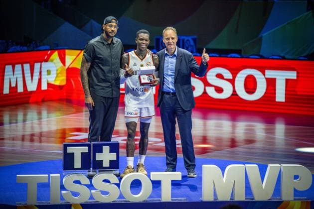 Bilder des Jahres 2023, Sport 09 September Sport Themen der Woche KW36 Sport Bilder des Tages Basketball Manila Pasay 10.09.2023 FIBA Basketball World Cup 2023 Weltmeisterschaft der Männer Finale Deutschland (GER) - Serbien (SRB) MVP des Turniers Dennis Schröder Schroeder (Deutschland, No.17) Schröder Schroder