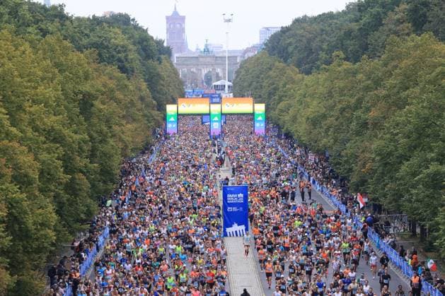 Bilder des Jahres 2023, Sport 09 September Sport Themen der Woche KW38 Sport Bilder des Tages DEU, Berlin Marathon 2023, 24.09.2023, Berlin, Berlin, DEU, Berlin Marathon 2023, im Bild Foto: Juergen Engler nordphoto GmbH