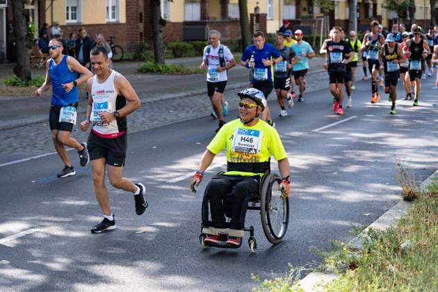 24.09.2023,Berlin,49. BMW BERLIN-MARATHON,Impressionen,Ortsteil Schmargendorf im Bezirk Wilmersdorf.Hohenzollerndamm.