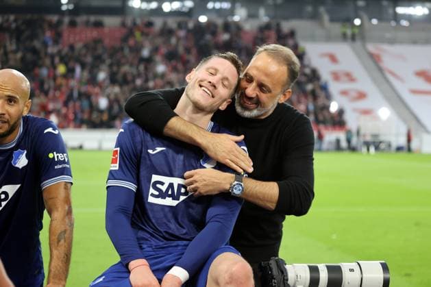 Bilder des Jahres 2023, Sport 10 Oktober Sport Themen der Woche KW43 Sport Bilder des Tages 28.10.23 VfB Stuttgart - TSG 1899 Hoffenheim Deutschland, Stuttgart, 28.10.2023, Fussball, Bundesliga, VfB Stuttgart - TSG 1899 Hoffenheim: v.l. Wout Weghorst (TSG 1899 Hoffenheim), Pellegrino Matarazzo (Trainer TSG 1899 Hoffenheim).