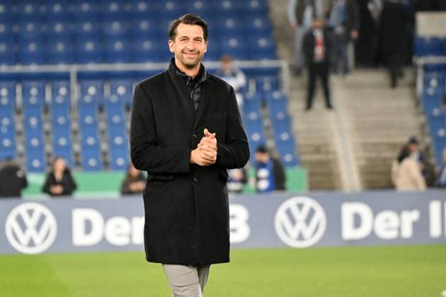 Bielefeld, Schueco Arena, 31.10.23, GER, Herren, DFB-Pokal-2.Runde, Saison 2023-2024, DSC Arminia Bielefeld - Hamburger SV Bild: Sportvorstand Jonas BOLDT (Hamburg) Only for editorial use! DFL regulations prohibit any use of photographs as image sequences and or quasi-video. Nordrhein-Westfalen Deutschland