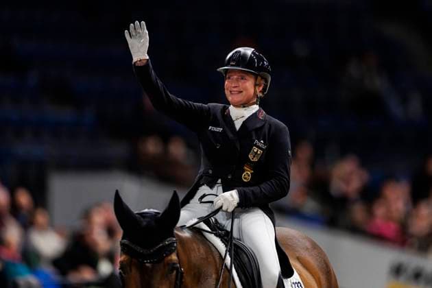 Bilder des Jahres 2023, Sport 11 November Sport Themen der Woche KW46 STUTTGART - German Masters 2023, STUTTGART - German Masters 2023 WERTH Isabell (GER), Emilio FEI Dressage World Cupâ ¢ 2023 2024 Grand Prix Qualifikation zur Grand Prix Kür Preis der Firma Abelein Event Service Stuttgart, Hanns-Martin-Schleyer-Halle 17. November 2023 -