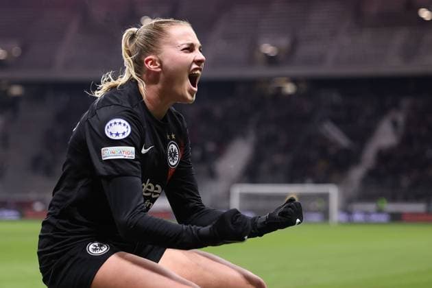 Bilder des Jahres 2023, Sport 11 November Sport Themen der Woche KW47 Sport Bilder des Tages Frankfurt Main Germany 22th November 2023 UEFA Womens Champions League match Grouppe A SGE Eintracht Frankfurt vs FC Barcelona, Barca in the Deutsche Bank Park, Torjubel, Goal celebration, celebrate the goal Laura Freigang (Eintracht Frankfurt) Copyright: JoaquimxFerreira