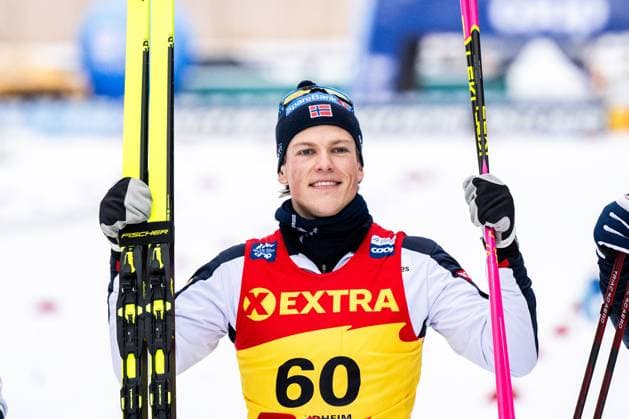 Bilder des Jahres 2023, Sport 12 Dezember Sport Themen der Woche KW50 231217 Johannes Hosflot Klaebo of Norway celebrates after Men s Cross Country Skiing 10 km free technique interval start during the FIS Cross-Country World Cup on December 17, 2023 in Trondheim. Photo: Marius Simensen BILDBYRAN COP 238 MM0026 skidor cross-country skiing langrenn fis world cup trondheim mens 10 km free technique bbeng jubel Copyright: MARIUSxSIMENSEN BB231217BB649