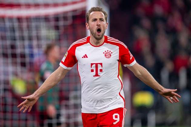 Bilder des Jahres 2023, Sport 12 Dezember Sport Themen der Woche KW50 Sport Bilder des Tages Fußball: 1. Bundesliga, 15. Spieltag: FC Bayern München - VfB Stuttgart am 17.12.2023 in der Allianz Arena in München. Münchens Harry Kane jubelt nach seinem Tor zum 2:0. WICHTIGER HINWEIS: Gemäß den Vorgaben der DFL Deutsche Fußball Liga bzw. des DFB Deutscher Fußball-Bund ist es untersagt, in dem Stadion und oder vom Spiel angefertigte Fotoaufnahmen in Form von Sequenzbildern und oder videoähnlichen Fotostrecken zu verwerten bzw. verwerten zu lassen. Copyright: xKirchner DavidxInderliedx