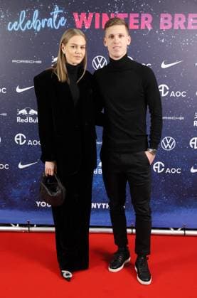 RB Leipzig - Weihnachtsfeier Leipzig, 17.12.2023, Red Bull Arena, Fussball, Bundesliga , RB Leipzig Weihnachtsfeier. , Im Bild: RBL Spieler Dani Olmo und Partnerin Laura ,