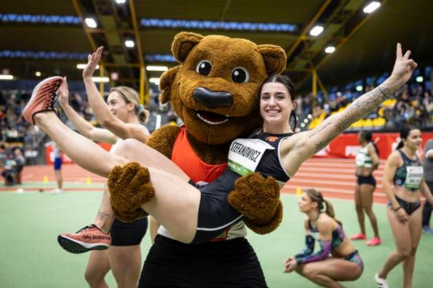 Bilder des Jahres 2024, Sport 01 Januar Sport Themen der Woche KW03 Sport Bilder des Tages Indoor Meeting Dortmund; Dortmund, 20.01.2024 Sieg über 60m mit denkbar knappem Vorsprung: Magdalena Stefanowicz (POL Polen); Indoor Meeting Dortmund im Rahmen der World Athletics Indoor Tour (Bronze) in der Helmut-Körnig-Halle in Dortmund (Deutschland) am 20.01.2024. Copyright: xBEAUTIFULxSPORTS AxelxKohringx