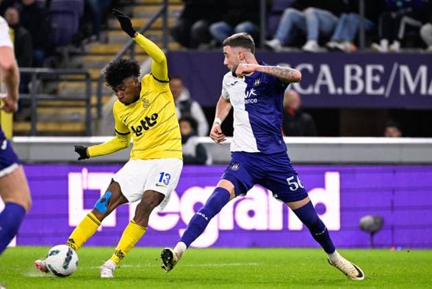 Union s Kevin Rodriguez and Anderlecht s Zeno Debast fight for the ball during a soccer match between RSC Anderlecht and Royale Union Saint-Gilloise, Sunday 28 January 2024 in Brussels, on day 22 of the 2023-2024 Jupiler Pro League first division of the Belgian championship. LAURIExDIEFFEMBACQ  x84743372x