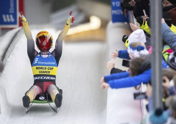 Bilder des Jahres 2024, Sport 02 Feburar Sport Themen der Woche KW07 Sport Bilder des Tages EBERSPÄCHER LUGE WORLD CUP 2023-2024 ** NUR FÜR REDAKTIONELLE ZWECKE ** EDITORIAL USE ONLY **<p>18 02 2024-Oberhof: EBERSPÄCHER Luge World Cup 2023 2024 Rennrodelbahn Oberhof Damen, Einzel im Foto: Julia Taubitz 14 (GER) jubelt im Ziel ( Deutschland Thueringen Oberhof Copyright: SaschaxFromm