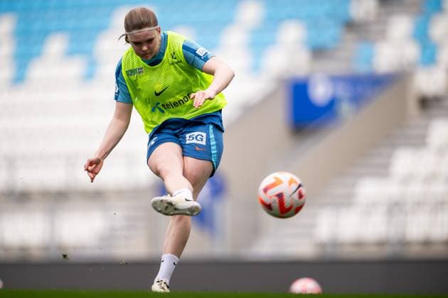 240222 Signe Gaupset of the Norwegian women s national football team during a training session on February 22, 2024 in Osijek. Photo: Maxim ThorÃ BILDBYRAN kod MT MT0539 fotboll football soccer fotball nations league uefa womens nations league träning practice training norge norway dam bbeng Copyright: MAXIMxTHORE BB240222MT019