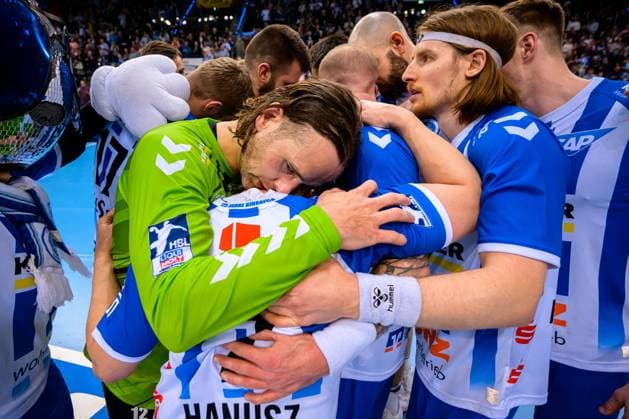 Bilder des Jahres 2024, Sport 02 Feburar Sport Themen der Woche KW08 Sport Bilder des Tages Stuttgart, 22. Februar 2024: HBL - 23 24 - TVB Stuttgart - MT Melsungen Torhueter Silvio Heinevetter (Stuttgart) Stuttgart Porsche Arena Baden-Württemberg Deutschland