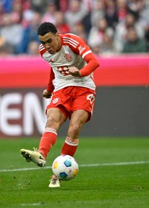 TOR zum 5:1 Jamal Musiala FC Bayern Muenchen FCB (42) Torschuss Aktion Torchance FC Bayern Muenchen vs 1. FSV Mainz 05 09.03.2024 DFL REGULATIONS PROHIBIT ANY USE OF PHOTOGRAPHS AS IMAGE SEQUENCES AND OR QUASI-VIDEO FC Bayern Muenchen vs 1. FSV Mainz 05