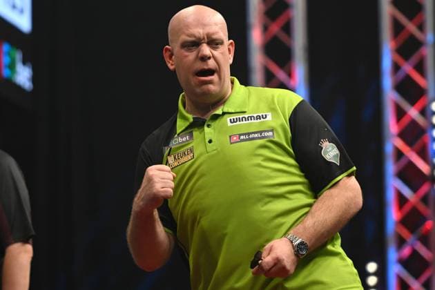 Bilder des Jahres 2024, Sport 04 April Sport Themen der Woche KW14 Sport Bilder des Tages 01.04.2024, München, Deutschland (GER): Michael van Gerwen (NL), NEO.bet German Dart Grand Prix München, PDC European Tour 24