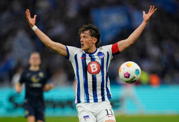 Germany, Berlin, 12.04.2024, Olympic Stadium, Hertha BSC vs FC Hansa Rostock - 2. Bundesliga, Fabian Reese (Hertha Berlin) gestures Berlin Olympic Stadium Berlin Germany