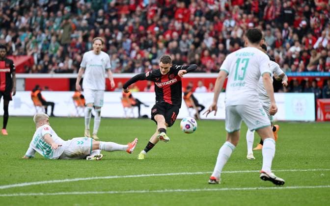 Bilder des Jahres 2024, Sport 04 April Sport Themen der Woche KW15 Florian Wirtz (Bayer 04 Leverkusen) erzielt das Tor zum 3:0 14.04.2024, Fussball Saison 2023 2024, 1. Bundesliga, 29. Spieltag, Bayer 04 Leverkusen - SV Werder Bremen Leverkusen BayArena Nordrhein Westfalen Deutschland