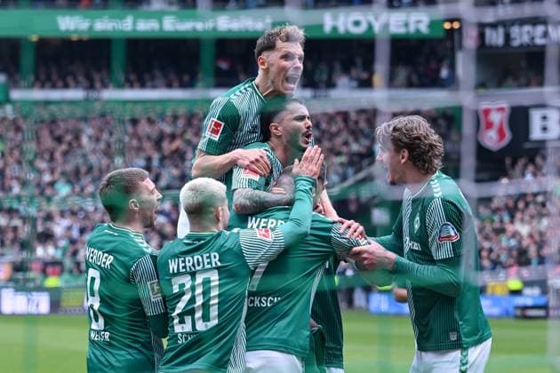 Bilder des Jahres 2024, Sport 04 April Sport Themen der Woche KW16 Sport Bilder des Tages 21.04.2024, Fussball, Bundesliga, 30. Spieltag Saison 2023 2024, SV Werder Bremen - VfB Stuttgart, Marvin Ducksch (Werder Bremen) freut sich über das Tor zum 1:0 mit der Mannschaft. xRHR-FOTO TKx Copyright: RHR-FOTOx RHR-FOTO TK