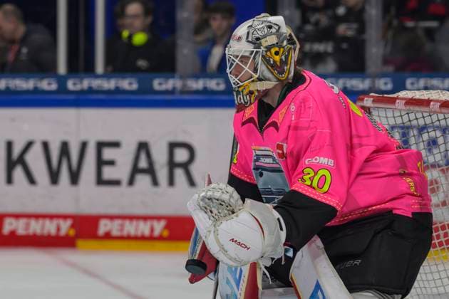 Kristers Gudlevskis (Fischtown Pinguins Bremerhaven, 30), Finalspiel 4, Eisbaeren Berlin vs Fischtown Pinguins Bremerhaven, Playoffs, DEL, Eishockey, Uber Arena, 23.04. 2024, Copyright: HMBxMedia UwexKoch
