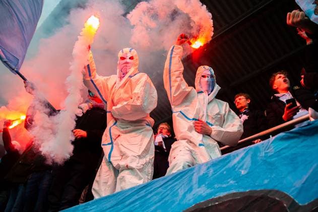 Bilder des Jahres 2024, Sport 04 April Sport Themen der Woche KW17 Sport Bilder des Tages 240427 Gefles supportar med pyroteknik under fotbollsmatchen i Superettan mellan Gefle och Sandviken den 27 april 2024 i Gävle. Copyright: JENSxCARLSSON BB240427JC070