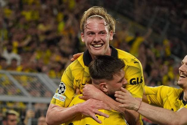 Bilder des Jahres 2024, Sport 05 Mai Sport Themen der Woche KW18 Sport Bilder des Tages Fussball, UEFA Champions League Saison 2023 2024, Semifinal, Halbfinale , Borussia Dortmund - Paris Saint Germain, Signal Iduna Park Dortmund Niclas Füllkrug , Julian Brandt, beide BVB,Torjubeln