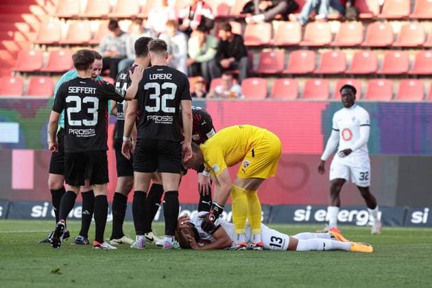 3. Liga; FC Ingolstadt - SV Waldhof Mannheim; 05.05.2024 der angeschlagene Terrence BOYD (SVW 13) muss behandelt werden Copyright: xBEAUTIFULxSPORTS Goldbergx