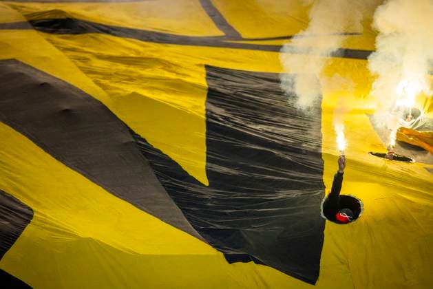 Bilder des Jahres 2024, Sport 05 Mai Sport Themen der Woche KW19 Sport Bilder des Tages Paris, France. 7th Mai 2024. PSG Ultras with BVB Choreograf Paris Saint-Germain - Borussia Dortmund 07.05.2024