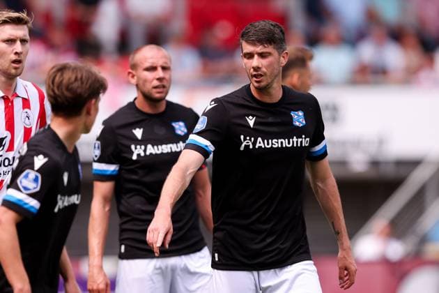 2024-05-19 Sparta Rotterdam v SC Heerenveen - Dutch Eredivisie ROTTERDAM, NETHERLANDS - MAY 19: Pelle van Amersfoort of sc Heerenveen gestures during the Dutch Eredivisie match between Sparta Rotterdam and SC Heerenveen at Sparta-stadion Het Kasteel on May 19, 2024 in Rotterdam, Netherlands. (Photo by Hans van der Valk BSR Agency) Rotterdam Netherlands Content not available for redistribution in The Netherlands directly or indirectly through any third parties. Copyright: xBSRxAgencyx