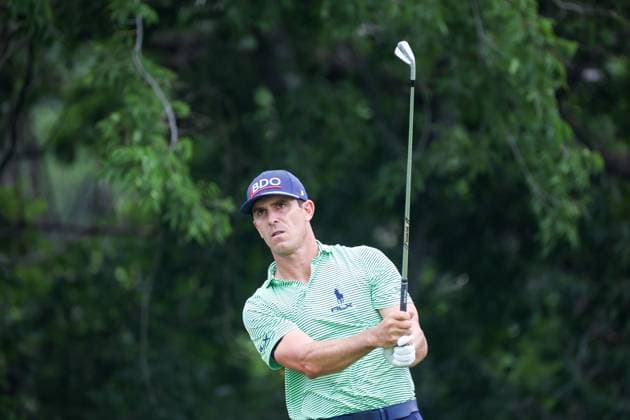 FORT WORTH, TX - MAY 24: Billy Horschel (USA) hits from the 8th tee during the Charles Schwab Challenge on May 24, 2024 at Colonial Country Club in Fort Worth, TX. (Photo by George Walker Icon Sportswire) GOLF: MAY 24 PGA, Golf Herren Charles Schwab Challenge EDITORIAL USE ONLY Icon240524024