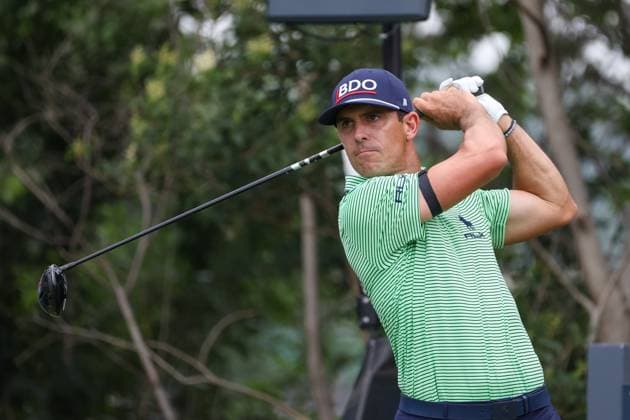 FORT WORTH, TX - MAY 24: Billy Horschel (USA) hits from the 9th tee during the Charles Schwab Challenge on May 24, 2024 at Colonial Country Club in Fort Worth, TX. (Photo by George Walker Icon Sportswire) GOLF: MAY 24 PGA, Golf Herren Charles Schwab Challenge EDITORIAL USE ONLY Icon240524030