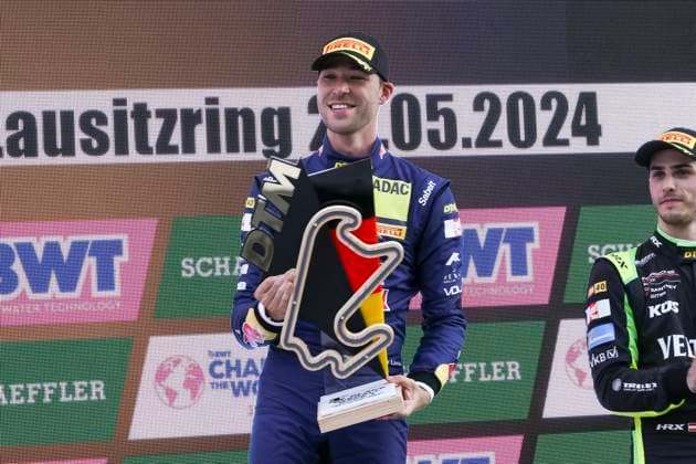 Bilder des Jahres 2024, Sport 05 Mai Sport Themen der Woche KW21 Sport Bilder des Tages Platz 1. Kelvin van der Linde (3) (RSA) Audi Team Abt Sportsline , Motorsport, DTM, Rennen 1, 25.05.2024, Lausitzring, Schipkau, Deutschland Schipkau Lausitzring Brandenburg Deutschland Copyright: xGrantxHubbsx