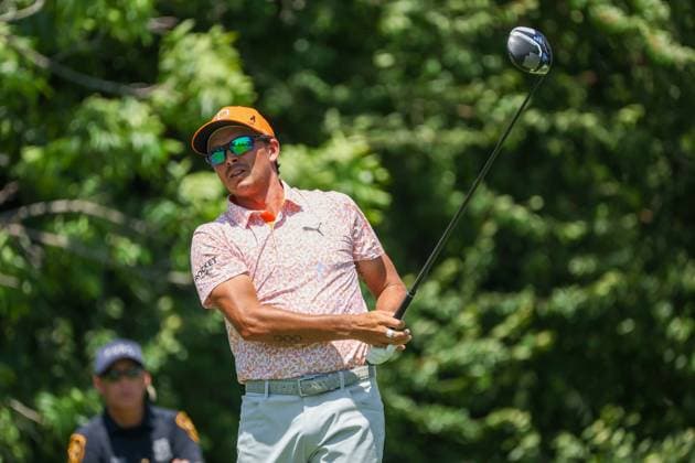 FORT WORTH, TX - MAY 26: Rickie Fowler (USA) hits from the 12th tee during the Charles Schwab Challenge on May 26, 2024 at Colonial Country Club in Fort Worth, TX. (Photo by George Walker Icon Sportswire) GOLF: MAY 26 PGA, Golf Herren Charles Schwab Challenge EDITORIAL USE ONLY Icon240526061