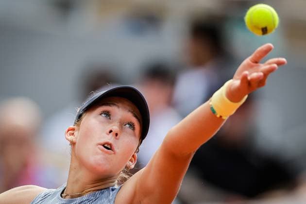 June 6, 2024, Paris, France, France: Mirra ANDREEVA of Russia during the twelfth day of Roland-Garros 2024, French Open 2024, Grand Slam tennis tournament at the Roland-Garros Stadium on June 06, 2024 in Paris, France. Paris France - ZUMAm308 20240606_zsp_m308_028 Copyright: xMatthieuxMirvillex