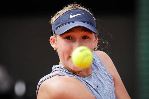 June 6, 2024, Paris, France, France: Mirra ANDREEVA of Russia during the twelfth day of Roland-Garros 2024, French Open 2024, Grand Slam tennis tournament at the Roland-Garros Stadium on June 06, 2024 in Paris, France. Paris France - ZUMAm308 20240606_zsp_m308_029 Copyright: xMatthieuxMirvillex