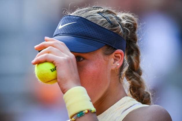 June 5, 2024, Paris, France, France: Mirra ANDREEVA of Russia during the eleventh day of Roland-Garros 2024, French Open 2024, Grand Slam tennis tournament at the Roland-Garros Stadium on June 05, 2024 in Paris, France. Paris France - ZUMAm308 20240605_zsp_m308_018 Copyright: xMatthieuxMirvillex