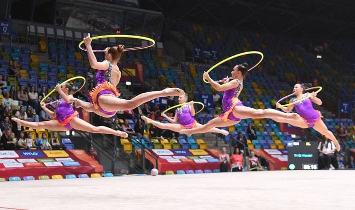 Bilder des Jahres 2024, Sport 06 Juni Sport Themen der Woche KW23 Sport Bilder des Tages 07.06.2024, xhbx, Turnen Deutsche Meisterschaften 2024 RSG, Rhythmische Sportgymnastik - Gruppe Gerätefinals emspor, v.l. Gruppe, Mannschaft TV St. Wendel Übungen mit dem Reifen (DFL DFB REGULATIONS PROHIBIT ANY USE OF PHOTOGRAPHS as IMAGE SEQUENCES and or QUASI-VIDEO) Frankfurt am Main