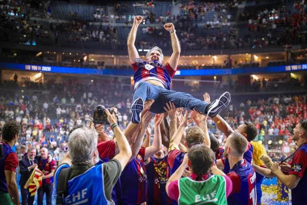 Bilder des Jahres 2024, Sport 06 Juni Sport Themen der Woche KW23 Sport Bilder des Tages 09.06.2024, Köln, Handball, TruckScout24 EHF FINAL4, Machineseeker Champions League Men, Lanxess-Arena, Finale, Aalborg Handbold - FC Barcelona, Barca Der FC Barcelona gewinnt mit 31:30. Siegerehrung Sieger Meister Meisterfeier Siegerehrungspodest Freude Jubel Jubelnd. Nordrhein-Westfalen Deutschland