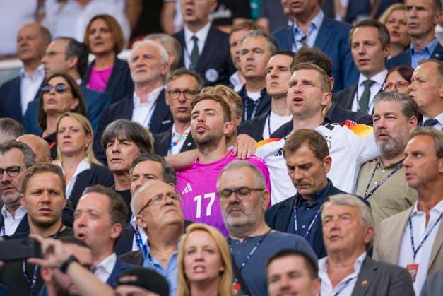 Stuttgart, Germany. 19th Jun 2024. Joachim Löw, Christoph Kramer und Per Mertesacker sing the national anthem Germany - Hungary Deutschland - Ungarn 19.06.2024