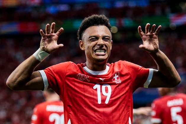 Bilder des Jahres 2024, Sport 06 Juni Sport Bilder des Tages UEFA EURO, EM, Europameisterschaft,Fussball 2024: Schweiz - Deutschland; 23.06.2024 Dan Ndoye (Schweiz, 19) jubelt nach seinem Tor. UEFA EURO 2024: Schweiz - Deutschland; Frankfurt Arena, Frankfurt am 23.06.2024 Copyright: xBEAUTIFULxSPORTS Wunderlx