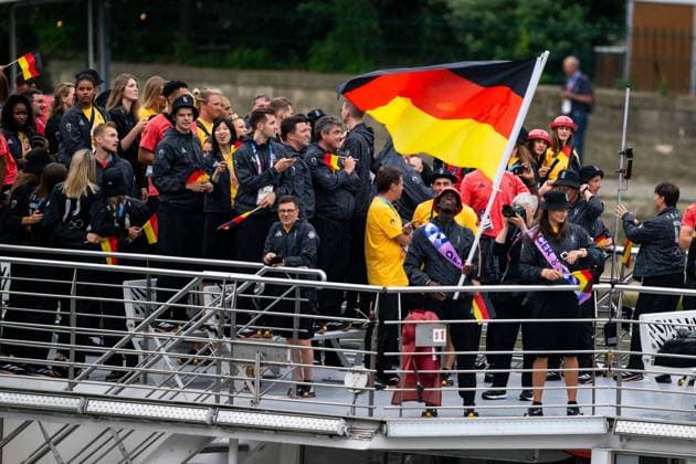 Bilder des Jahres 2024, Sport 07 Juli Sport Themen der Woche KW30 Sport Bilder des Tages 240726 Athletes and flag bearers Dennis Schroder and Anna-Maria Wagner of Germany during the Opening Ceremony of the Paris 2024 Olympic Games, Olympische Spiele, Olympia, OS on July 26, 2024 in Paris. Photo: Johanna Säll BILDBYRAN kod JL LT0642 olympic games olympics os ol olympiska spel olympiske leker paris 2024 paris-os paris-ol bbeng invigning invigningsceremoni opening ceremony apningsseremoni Copyright: JOHANNAxSÄLL BB240726ZC019