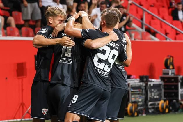 3. Liga; FC Ingolstadt 04 - SV Waldhof Mannheim; Tor Jubel Treffer Sebastian Grönning (11, FCI) 2:0 mit Mladen Cvjetinovic (19, FCI) Dennis Borkowski (7, FCI) Max Dittgen (10, FCI) Max Plath (14 FCI) Simon Lorenz (32, FCI) 3. Liga - FC Ingolstadt 04 Saison 2024 2025 SV Waldhof Mannheim
