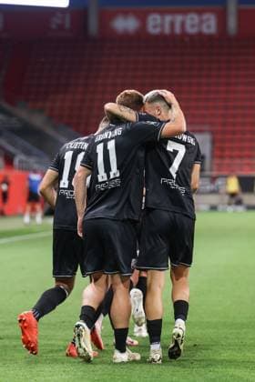 3. Liga; FC Ingolstadt 04 - SV Waldhof Mannheim; Tor Jubel Treffer Sebastian Grönning (11, FCI) 2:0 mit Dennis Borkowski (7, FCI) 3. Liga - FC Ingolstadt 04 Saison 2024 2025 SV Waldhof Mannheim